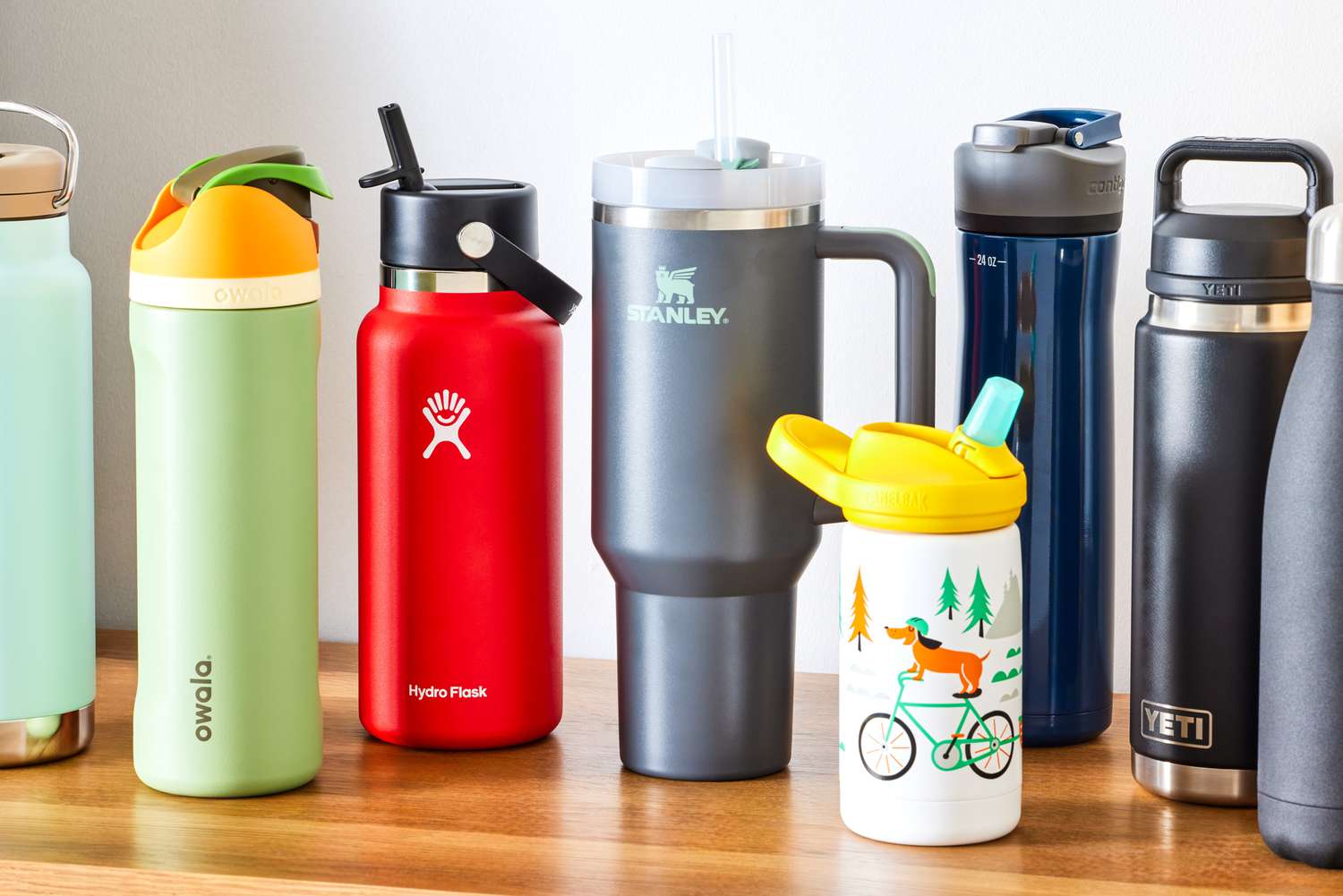 Why Businesses Should Consider a Bulk Water Bottle Purchase