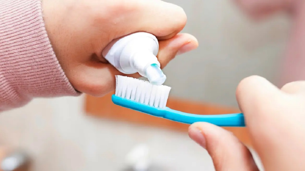 The Importance of Ingredient Transparency in Premium Oral Care Products